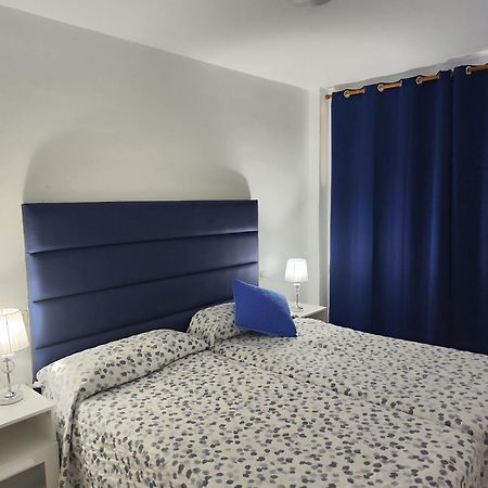 Comodoro Magnifico Apartamento En La Playa Лос Кристианос Экстерьер фото